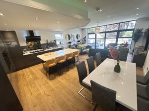 Photo 52- click for photo gallery